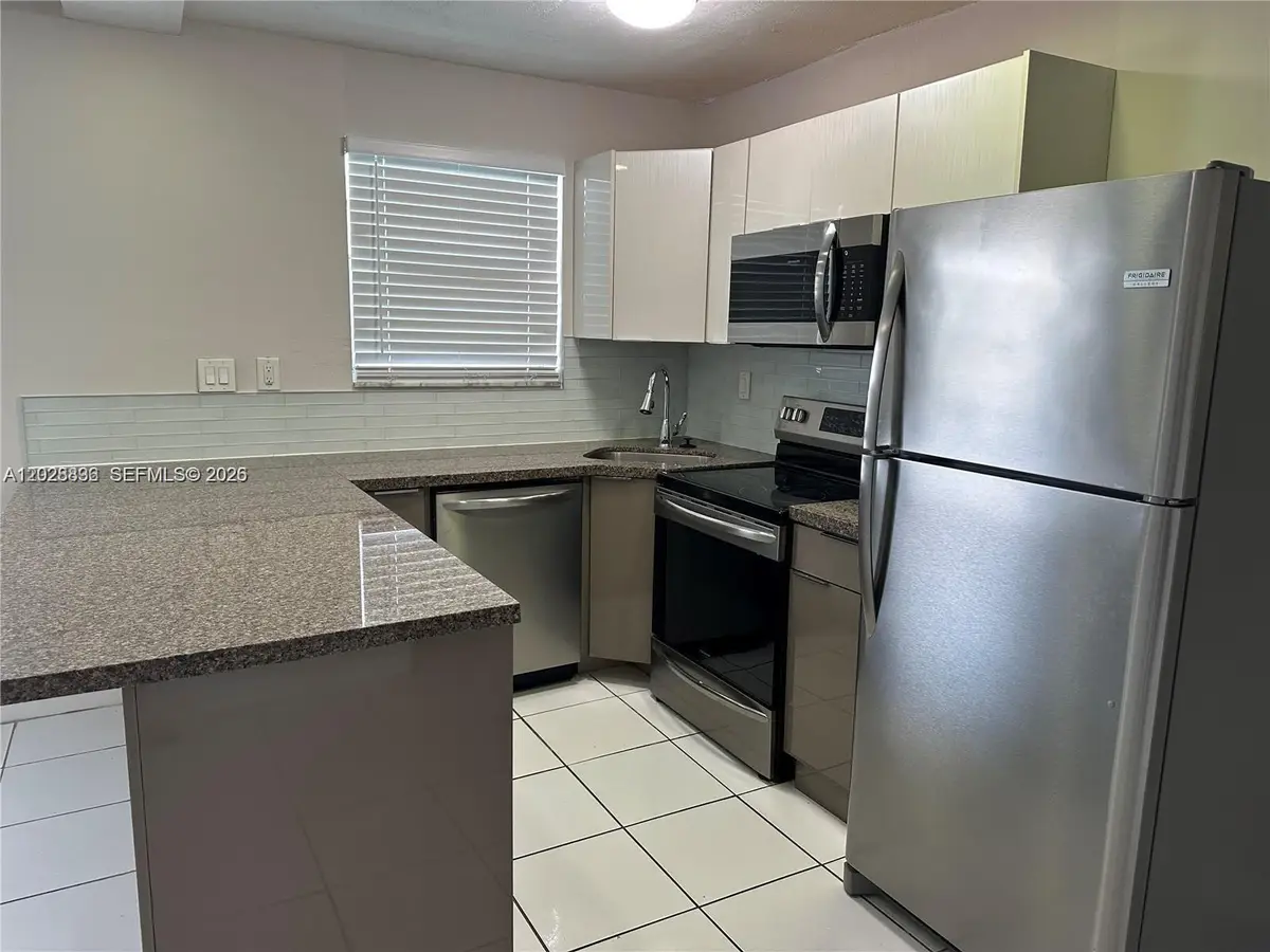 1975 NE 135th St #3E, North Miami, FL 33181 - #1