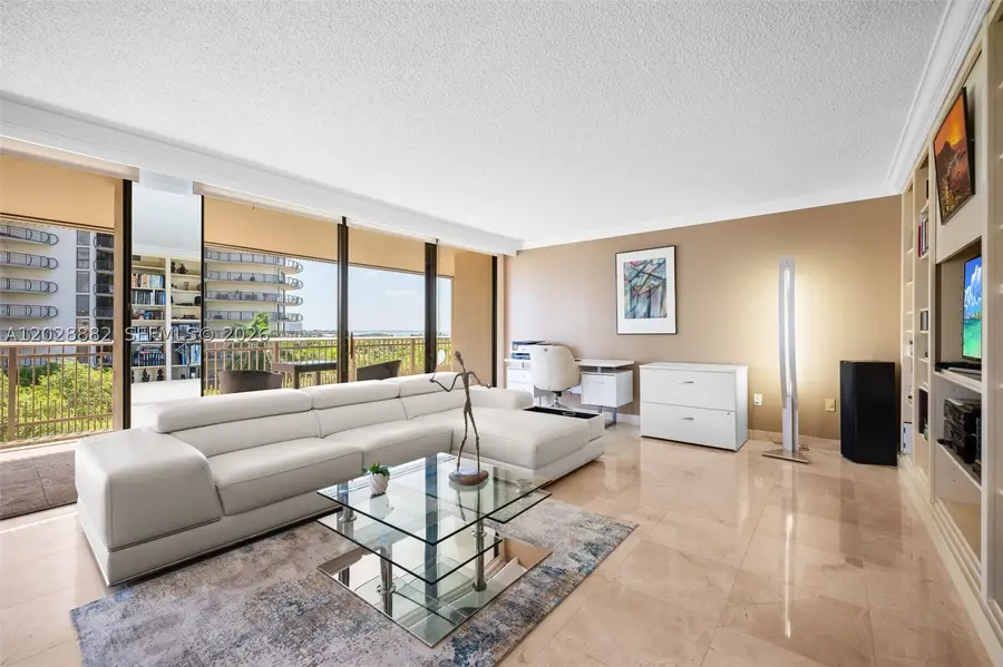 2901 S Bayshore Dr #6A, Coconut Grove, FL 33133 - #2