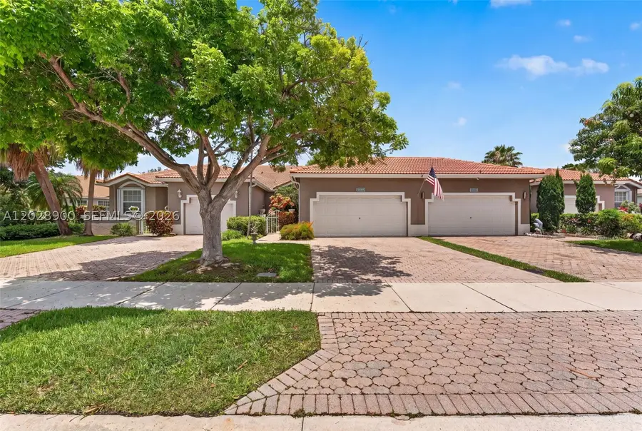 2411 SW Aragon Blvd #2, Sunrise, FL 33322 - #2