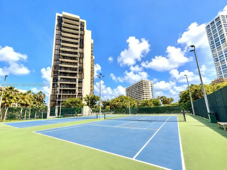 1450 Brickell Bay Dr #810, Miami, FL 33131 - #2