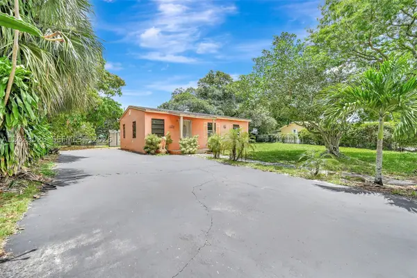 16221 NW 18th Ct, Miami Gardens, FL 33054