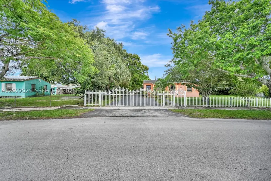 16221 NW 18th Ct, Miami Gardens, FL 33054 - #2