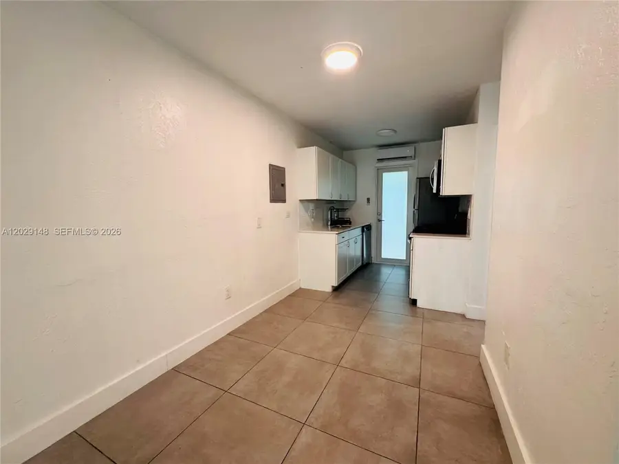 75 Washington Ave #10, Miami Beach, FL 33139 - #2