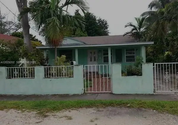3245 NW 34th St, Miami, FL 33142