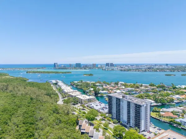 2500 NE 135th St #B508, North Miami, FL 33181
