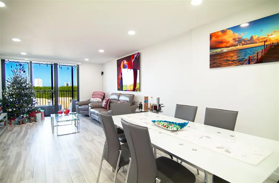 2500 NE 135th St #B508, North Miami, FL 33181 - #3