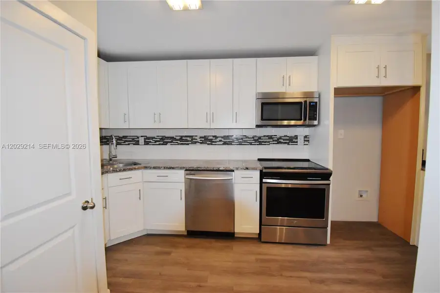 6080 NW 44th St #201, Lauderhill, FL 33319 - #2