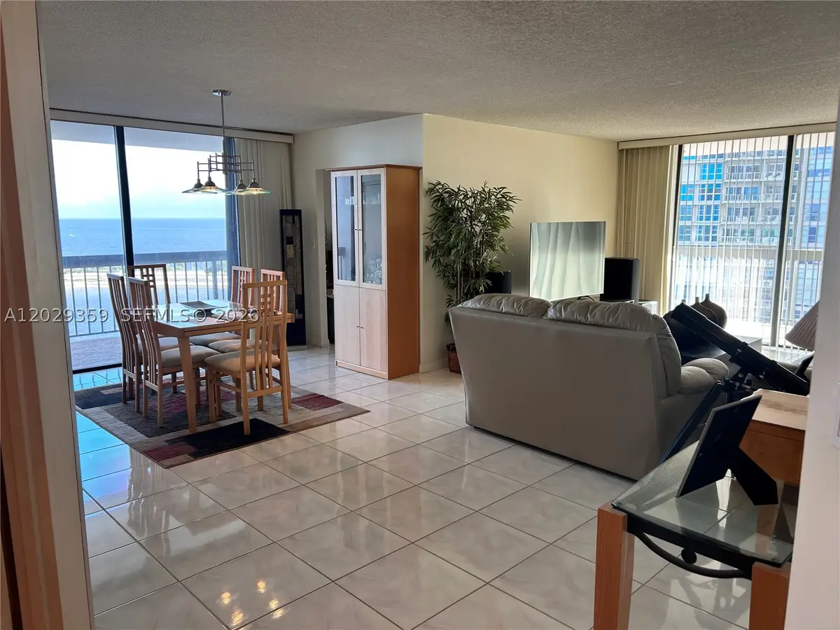 2333 Brickell Ave #1402, Miami, FL 33129 - #1