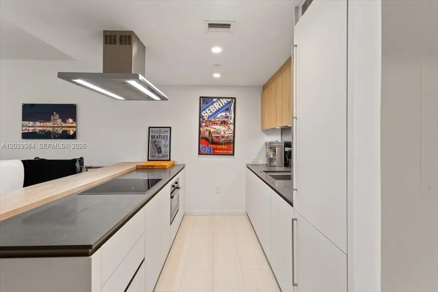 1000 Brickell Plz #3303, Miami, FL 33131 - #3