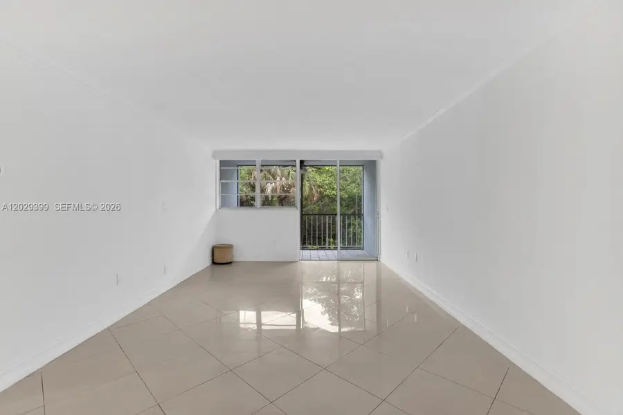 16518 NE 26th Ave #202, North Miami Beach, FL 33160 - #3