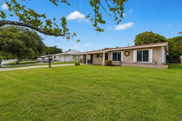 365 NW 46th St, Oakland Park, FL 33309
