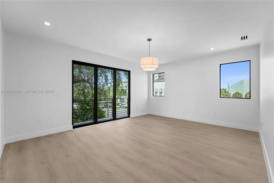 2735 SW 23rd Ter, Miami, FL 33145 - #2