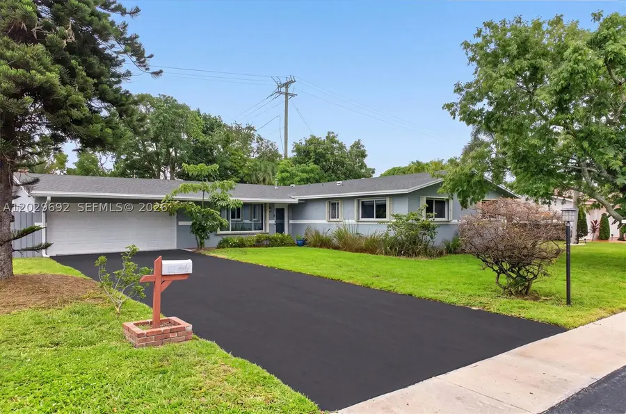 5501 Pine Ter, Plantation, FL 33317 - #3