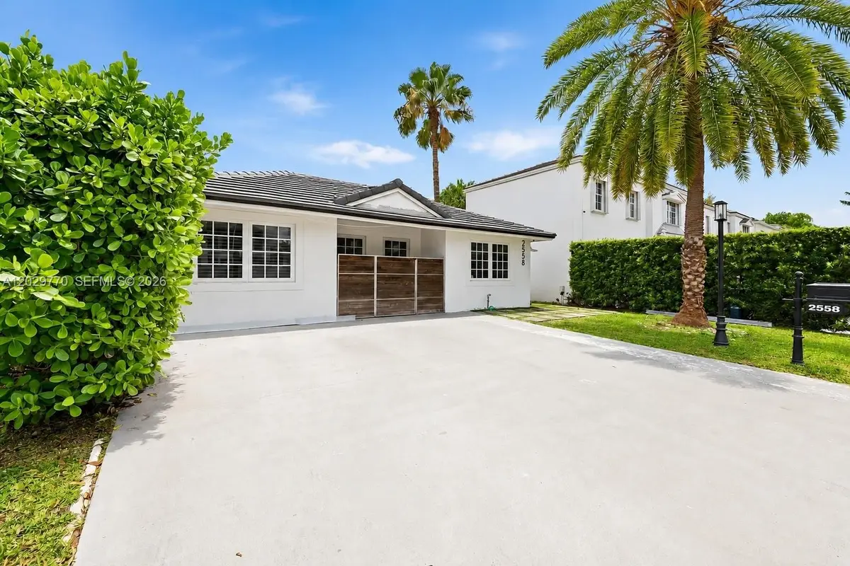 2558 NE 206th Ter, Aventura, FL 33180 - #1