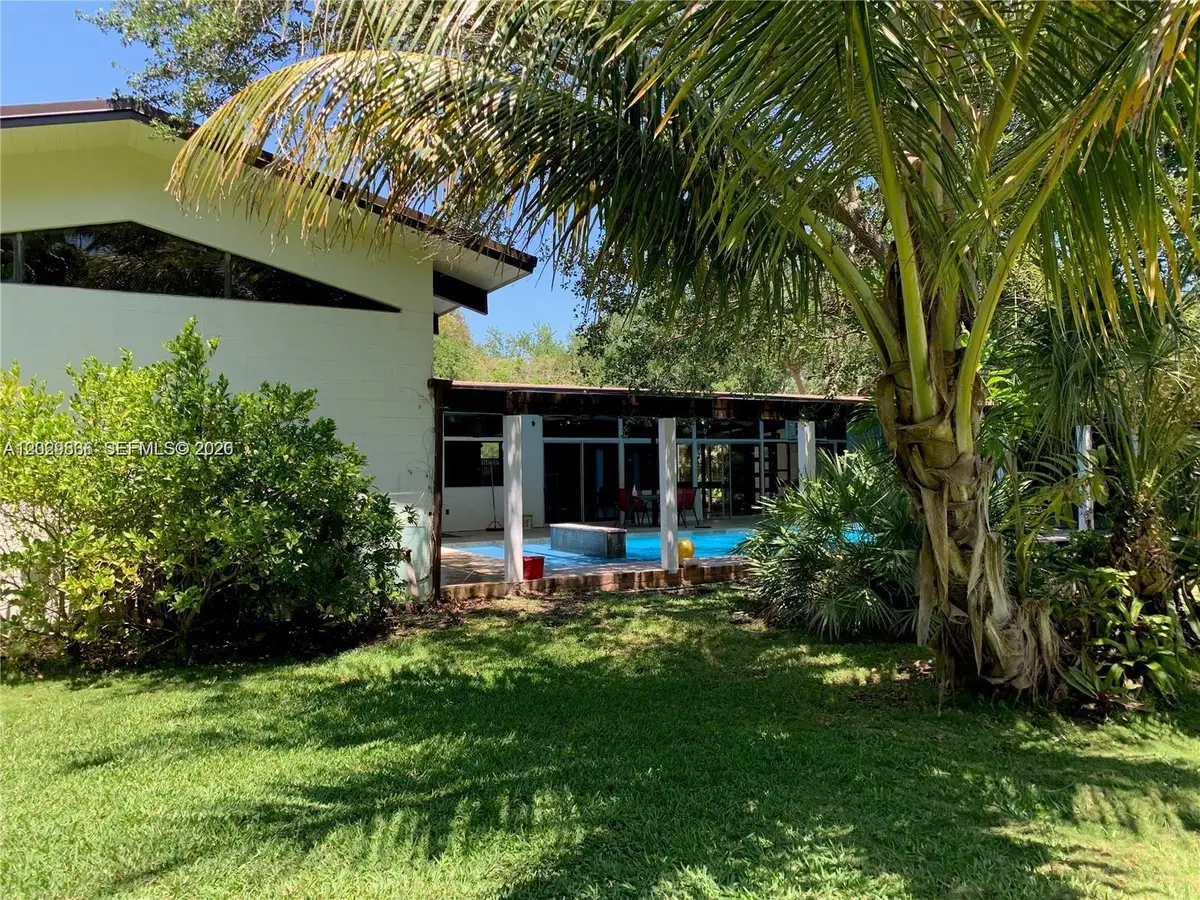 6060 SW 133rd St, Pinecrest, FL 33156 - #1