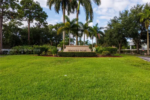 1606 Seminole Palms Dr, Green Acres, FL 33463
