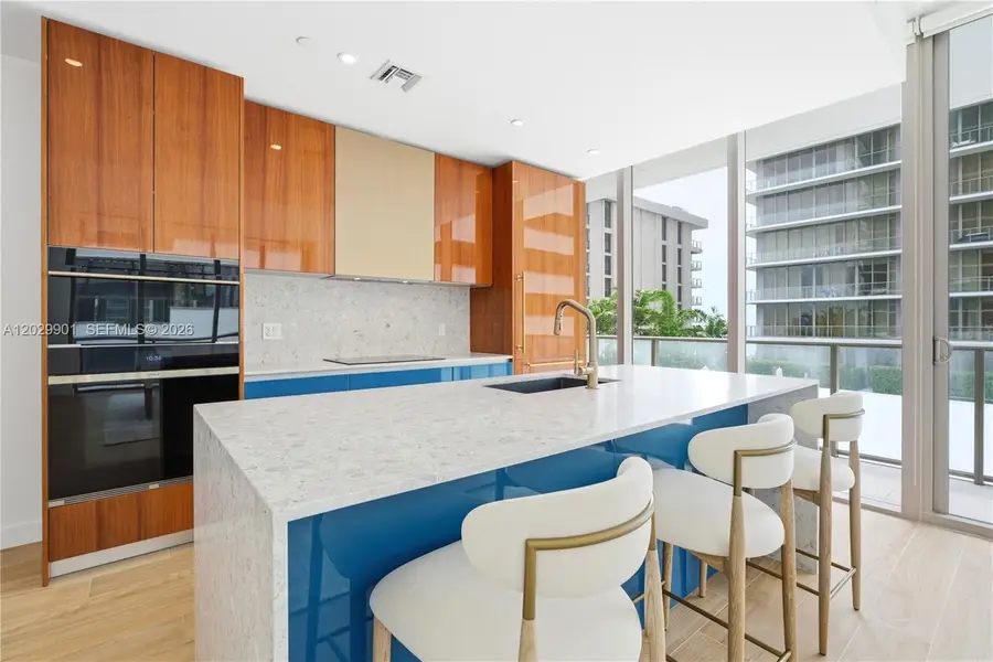 2678 Tigertail Ave #911, Miami, FL 33133 - #3