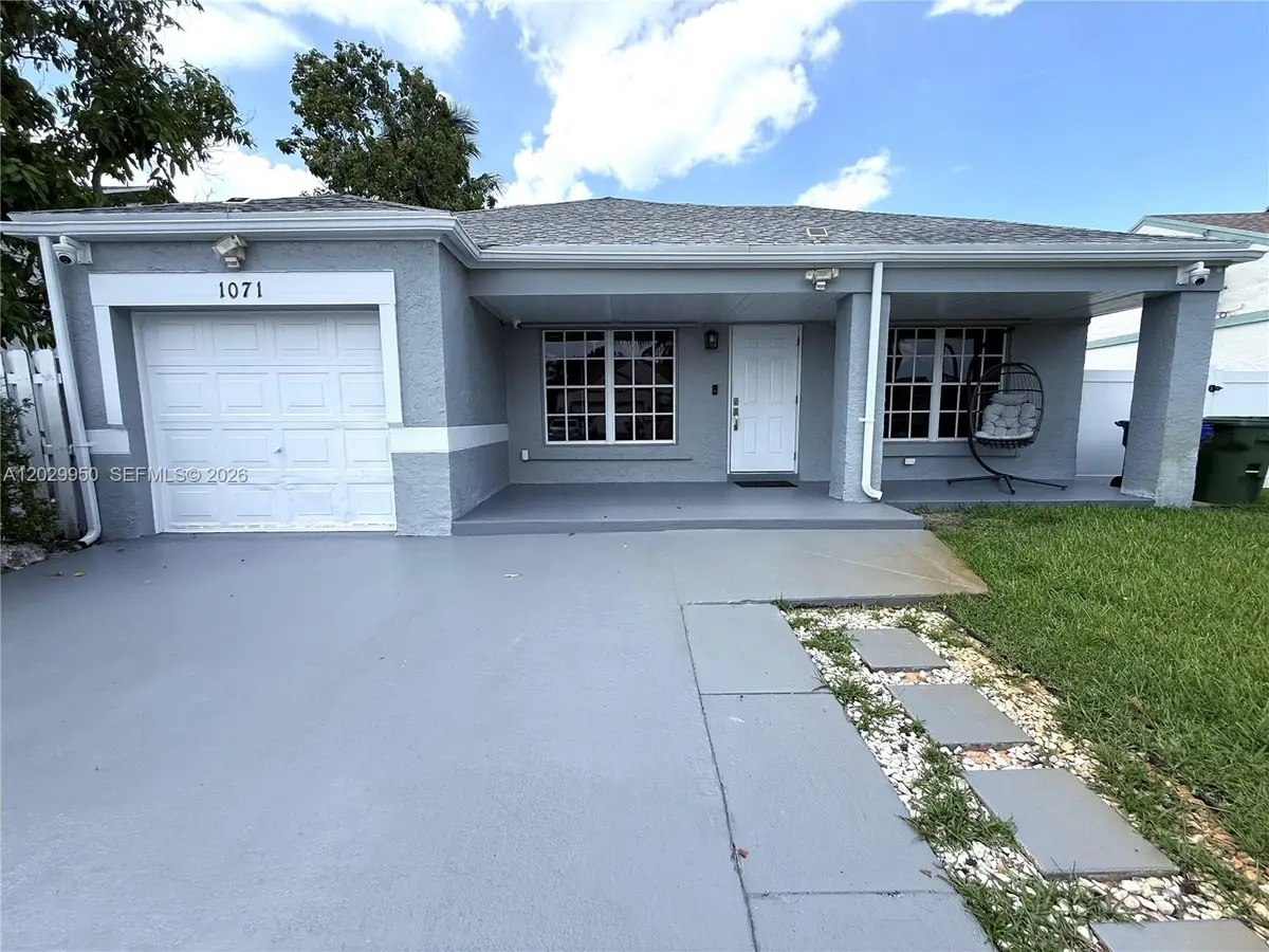 1071 SW 86th Ave, Pembroke Pines, FL 33025 - #1