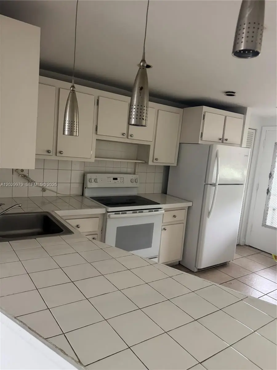 1710 NE 191st St #411-3, Miami, FL 33179 - #2