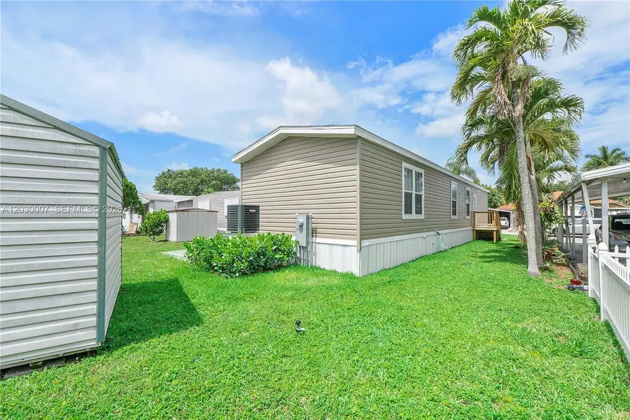 5530 SW 32nd Ter, Dania Beach, FL 33312 - #3