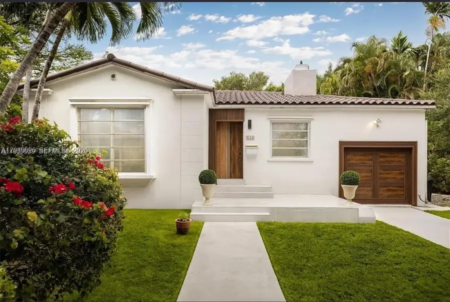528 Sevilla Ave, Coral Gables, FL 33134 - #2