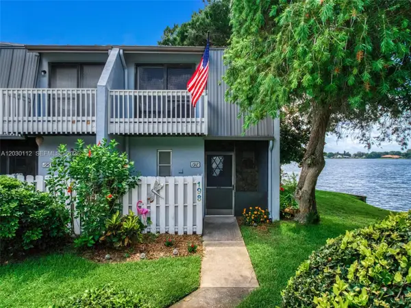 198 Blue Moon Ave #12, Lake Placid, FL 33852