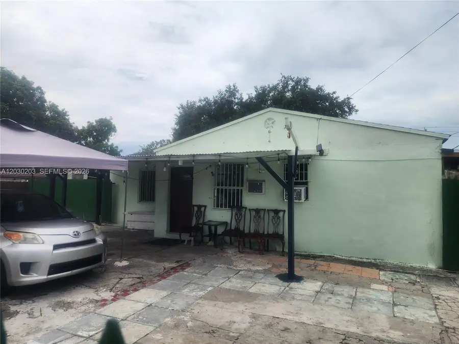 2130 NW 92nd St, Miami, FL 33147 - #2