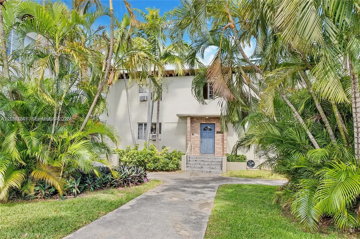 8320 Crespi Blvd #11, Miami Beach, FL 33141 - #1