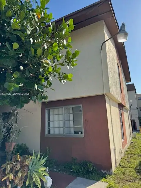 11 SW 109th Ave #C9, Sweetwater, FL 33174 - #1