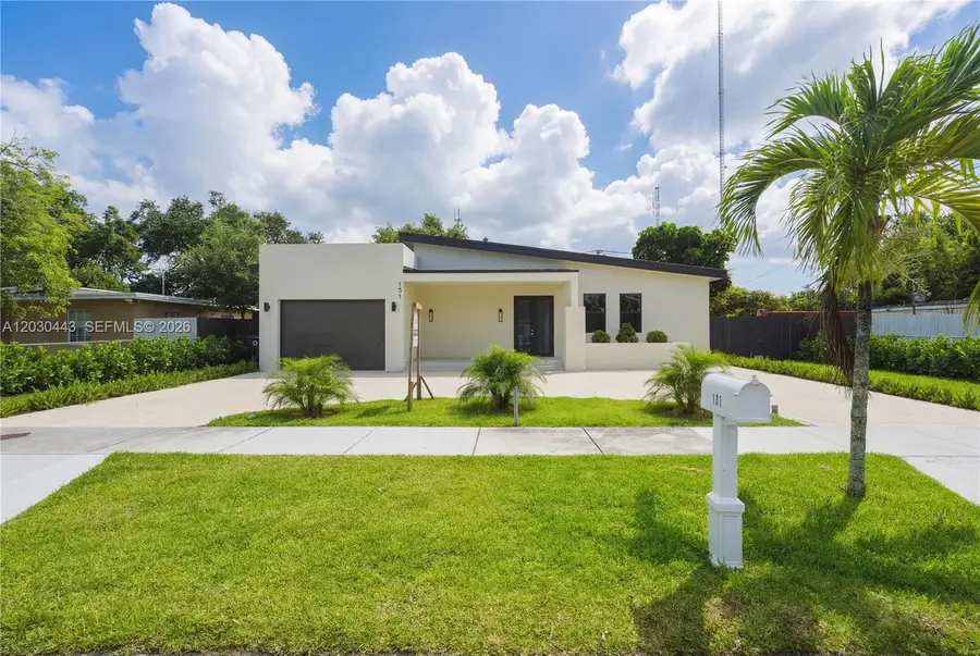 131 Miami Gardens Rd, West Park, FL 33023 - #2