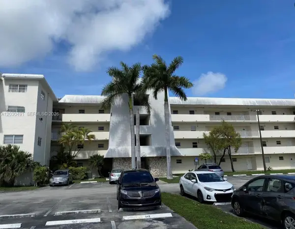 7410 SW 82nd St #K401, Miami, FL 33143
