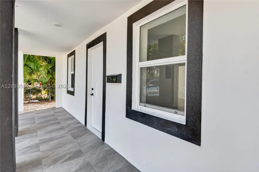 428 NW 97th St, Miami, FL 33150 - #3