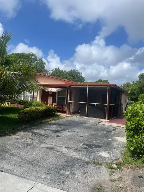 691 NW 20th Ct, Pompano Beach, FL 33060