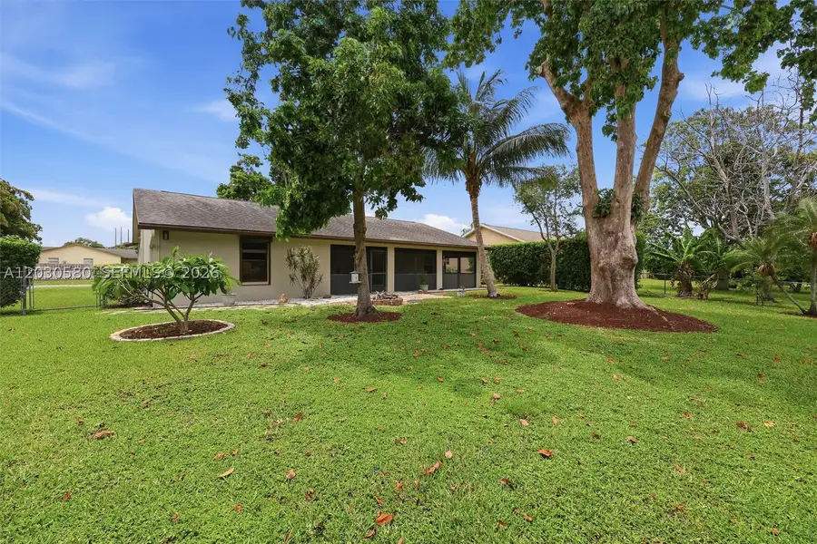 107 Starling Ave, Royal Palm Beach, FL 33411 - #3