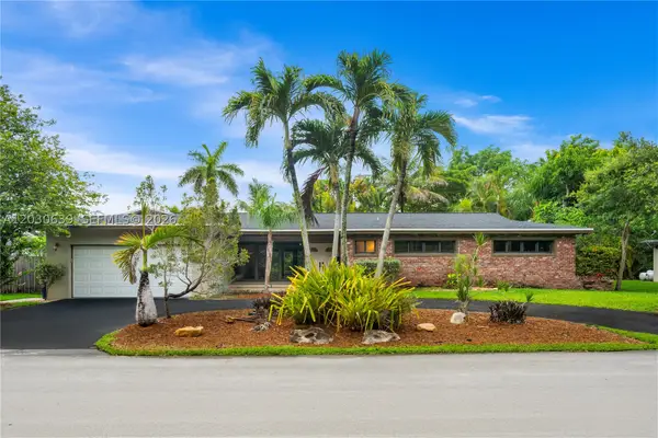 6311 SW 65th Ave, South Miami, FL 33143