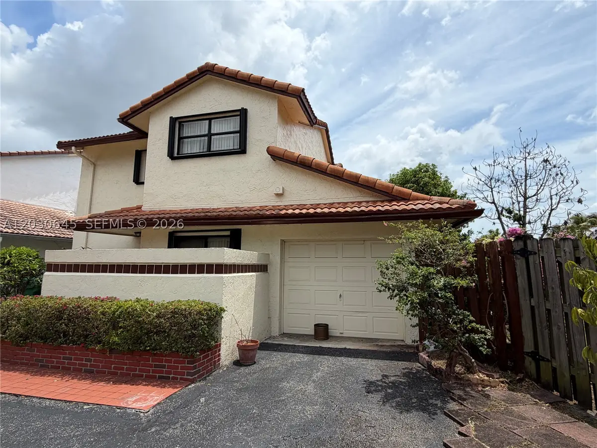 15020 SW 96th Ter, Miami, FL 33196 - #1