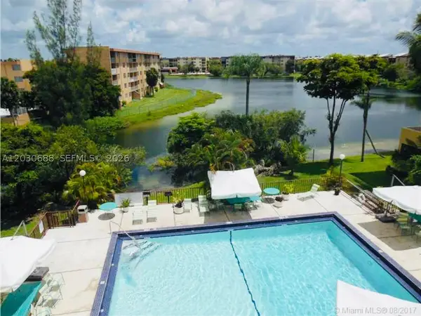 8775 Park Blvd #309, Miami, FL 33172