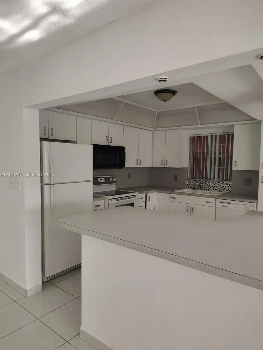200 NE 12th Ave #1C, Hallandale Beach, FL 33009 - #2