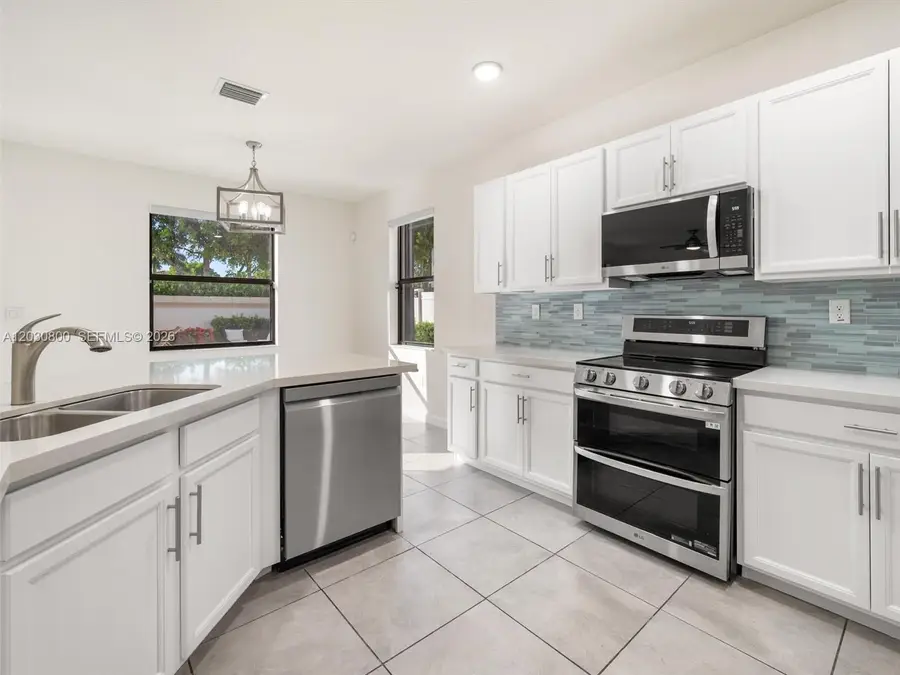 3577 W 106th Ter, Hialeah, FL 33018 - #3