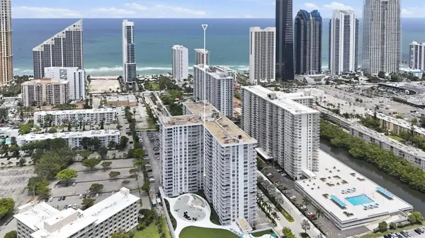 231 174th St #901, Sunny Isles Beach, FL 33160