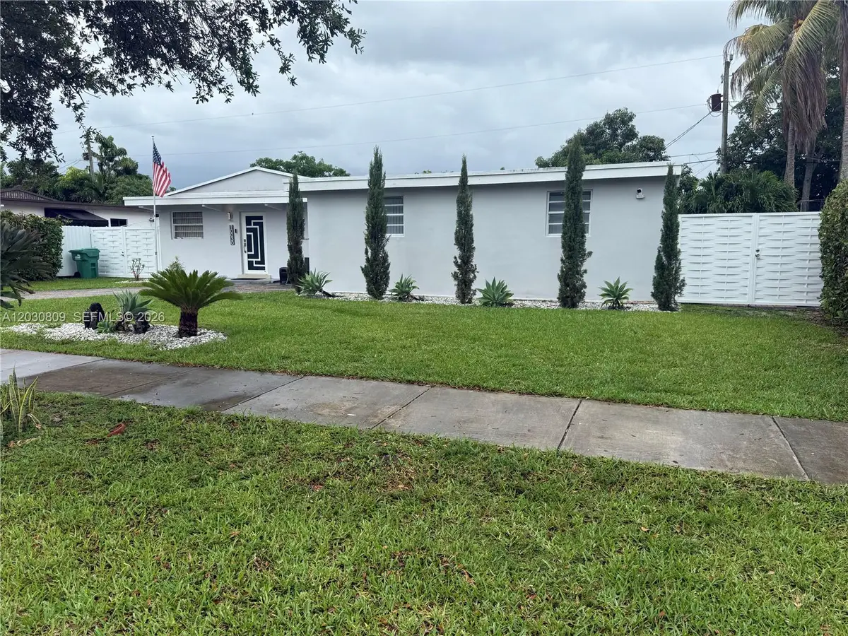 10030 SW 213th Ter, Cutler Bay, FL 33189 - #1