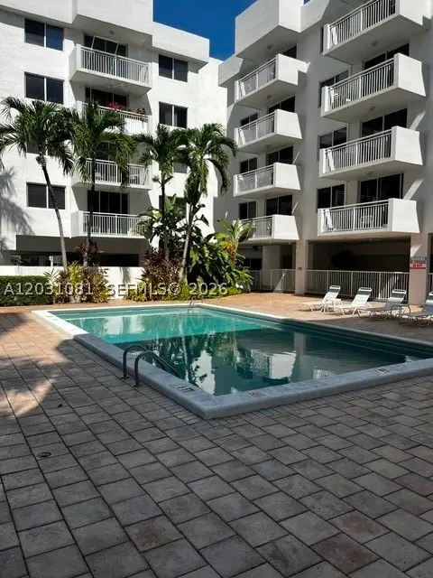 1665 Bay Rd #218, Miami Beach, FL 33139