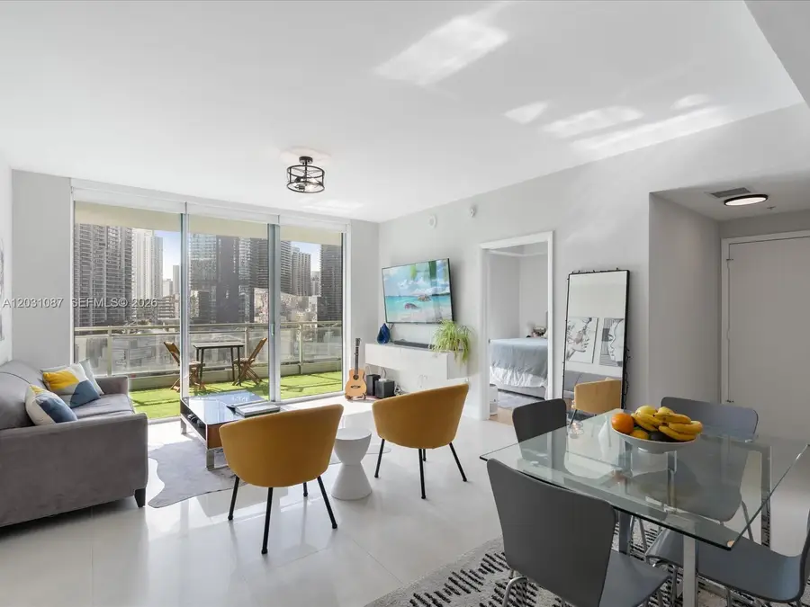 90 SW 3rd St #2015, Miami, FL 33130 - #3