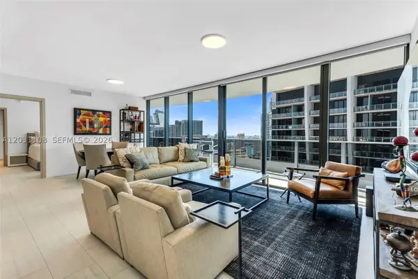 1000 Brickell Plz #4609, Miami, FL 33131