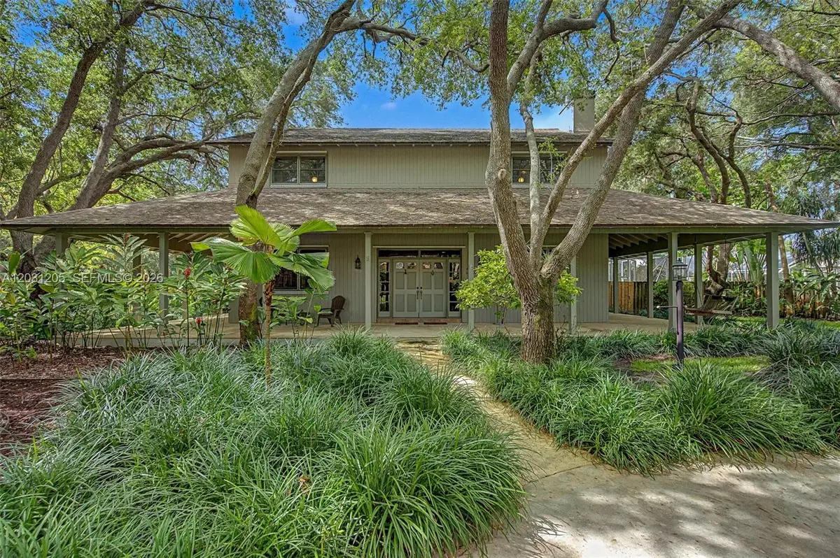 8200 SW 182nd St, Palmetto Bay, FL 33157 - #1