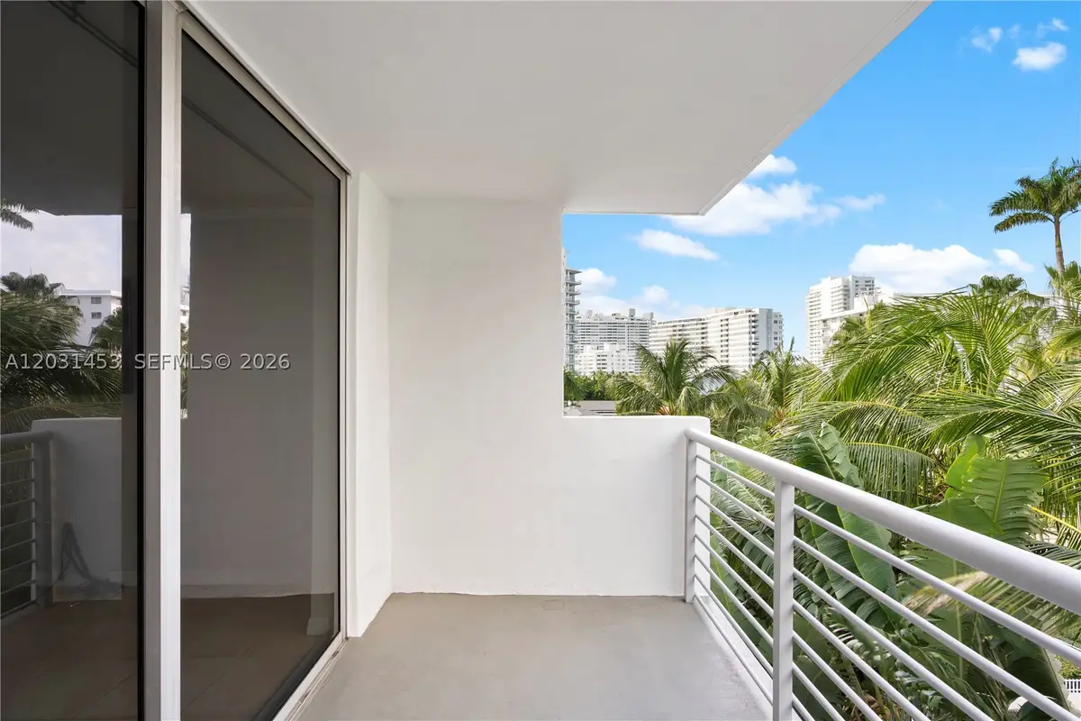 1605 Bay Rd #503, Miami Beach, FL 33139 - #1