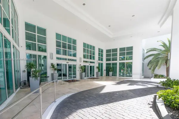 Address Withheld By Seller, Miami, FL 33131