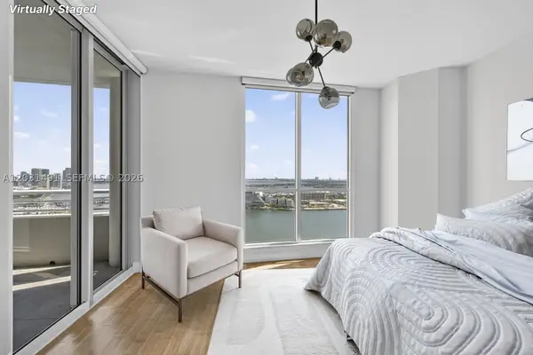 848 Brickell Key Dr #3402, Miami, FL 33131
