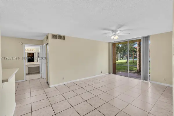 10765 Cleary Blvd #104, Plantation, FL 33324