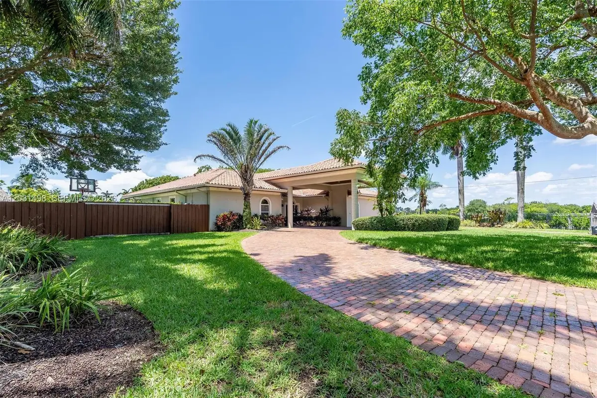 19382 SW 293rd St, Homestead, FL 33030 - #1